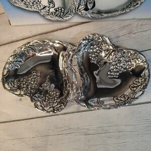 Unused Godinger Silver Plated Grape Design Double Heart Dish in Box